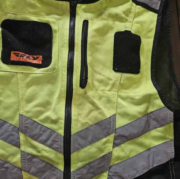 Fly Racing High-Visibility Vest - Picture 4 of 10
